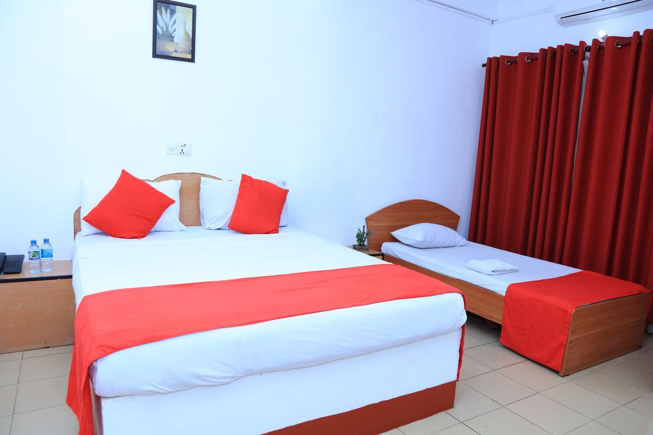Hotel Nelly Vavuniya Exterior foto